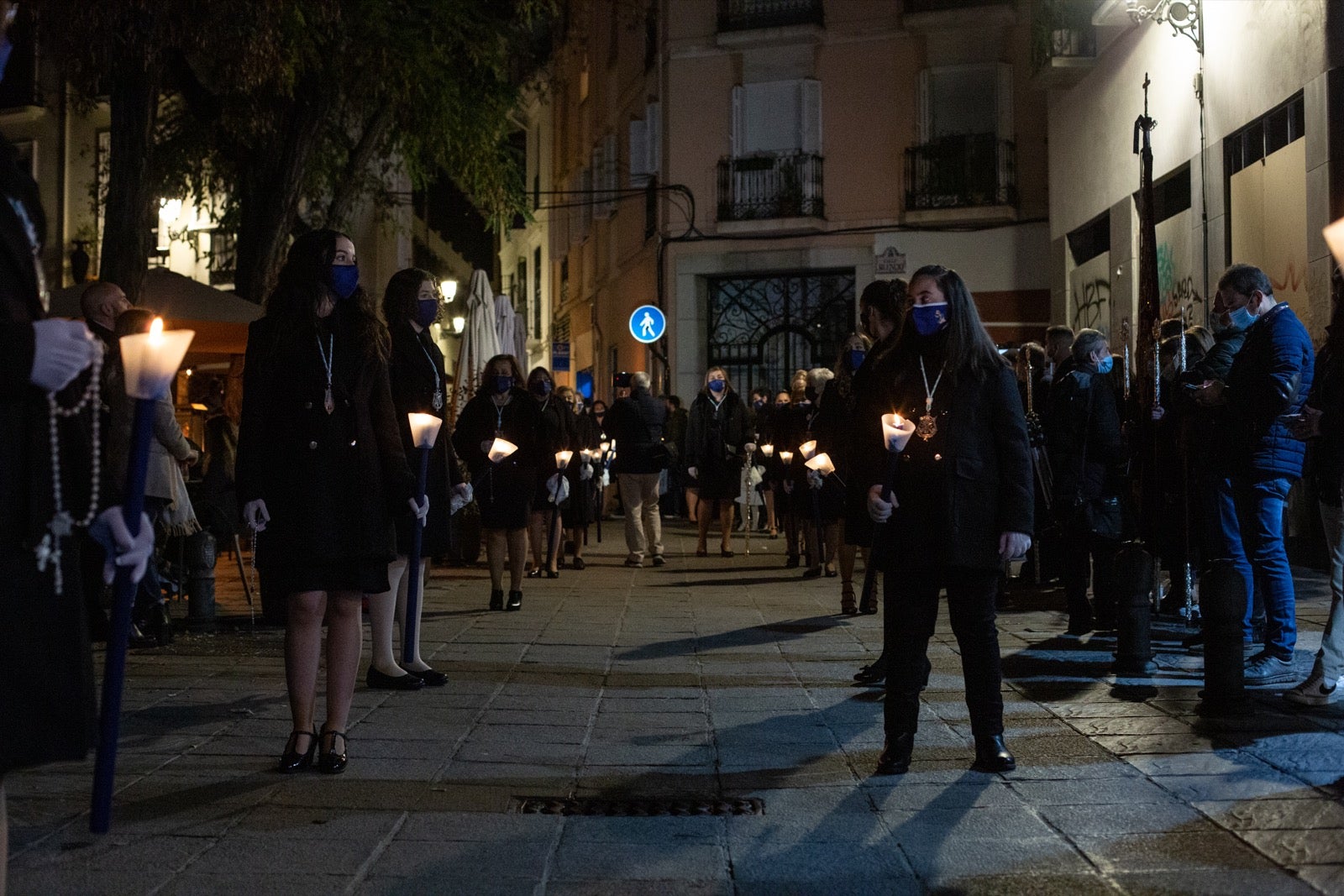 Gójar sale a la calle para procesionar a la Divina Pastora.