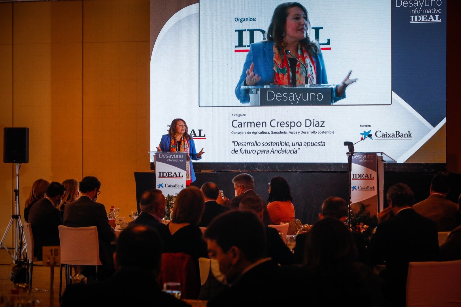 La consejera de Agricultura ha abordado este viernes los retos del sector agrícola en Granada y Andalucía