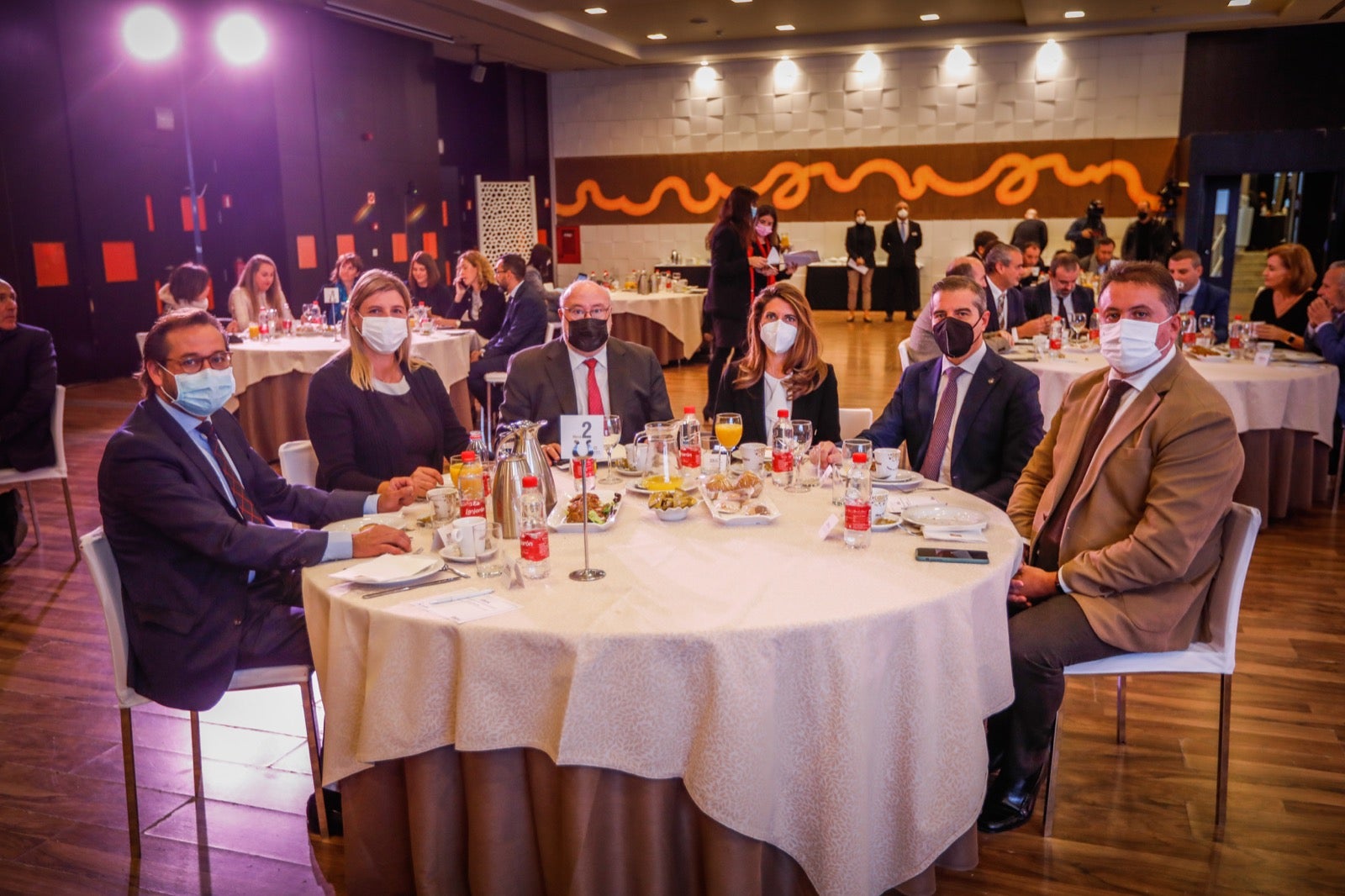 La consejera de Agricultura ha abordado este viernes los retos del sector agrícola en Granada y Andalucía