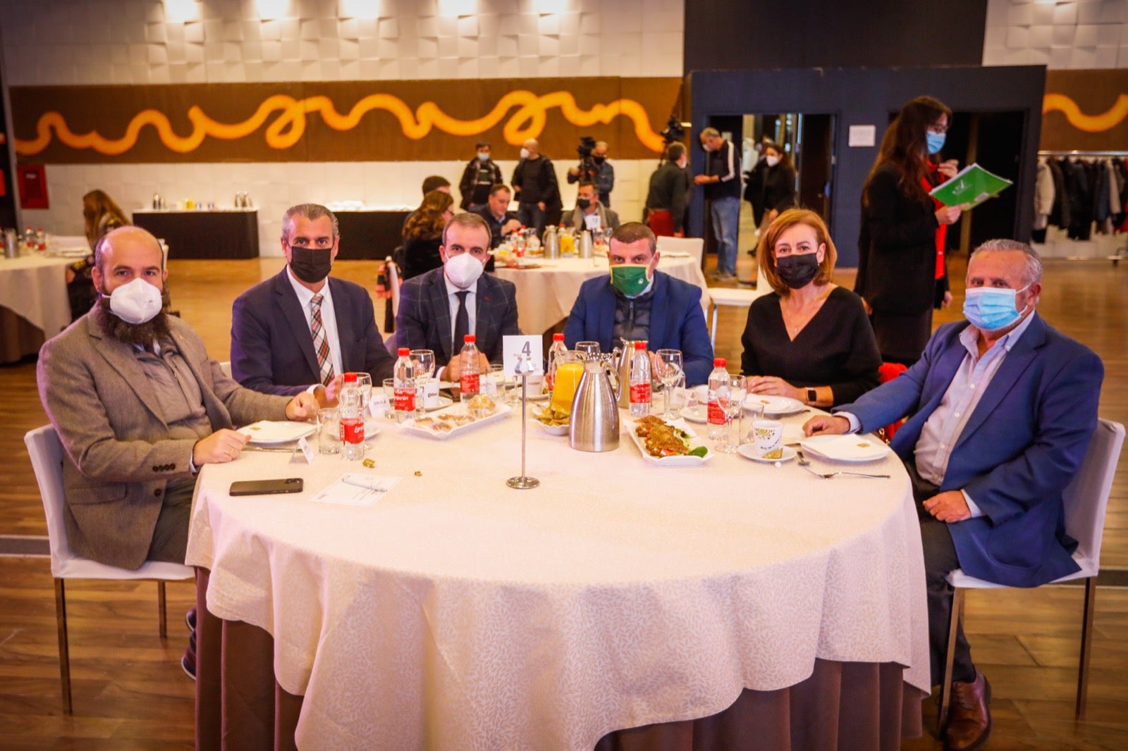 La consejera de Agricultura ha abordado este viernes los retos del sector agrícola en Granada y Andalucía