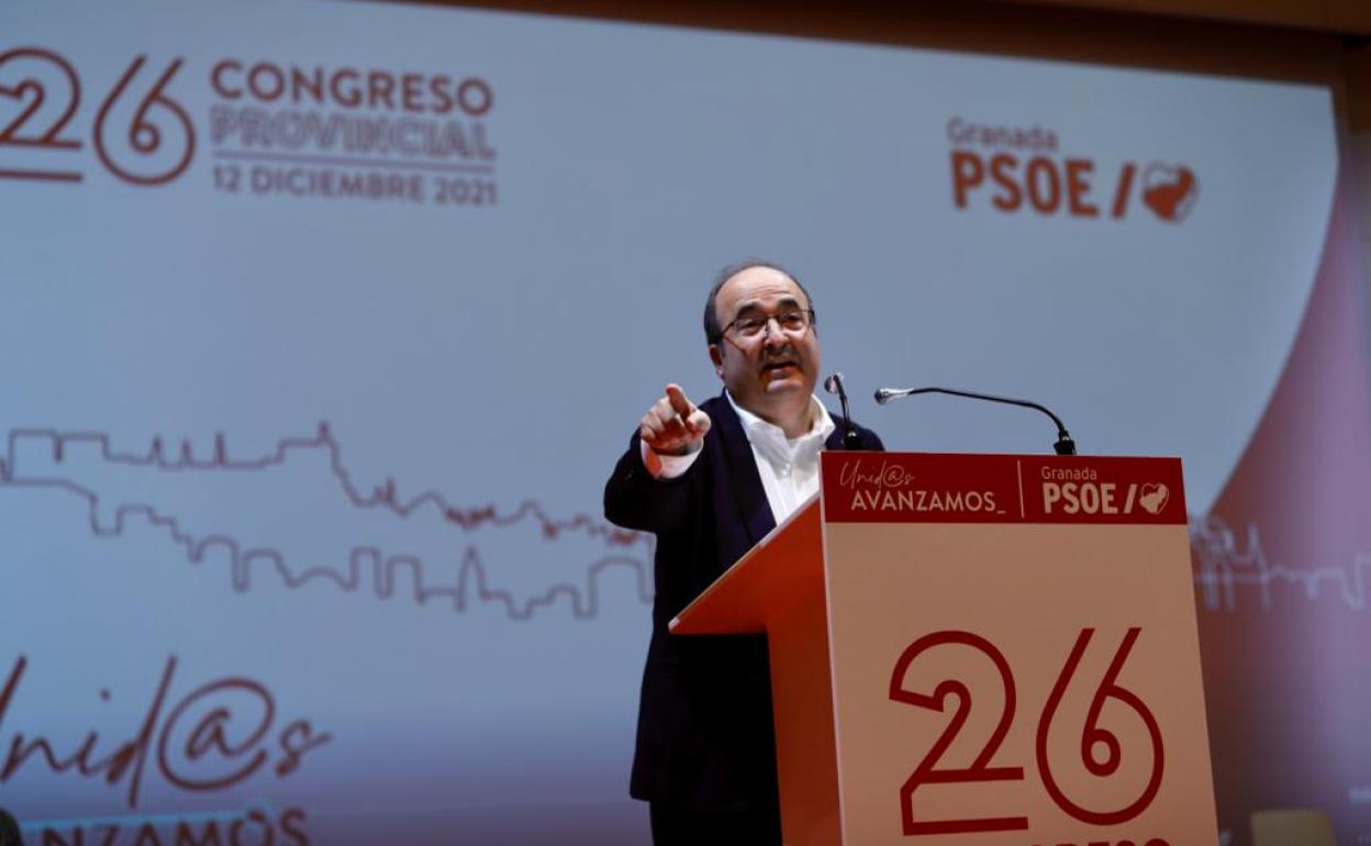 Miquel Iceta en el congreso provincial del PSOE en Granada.