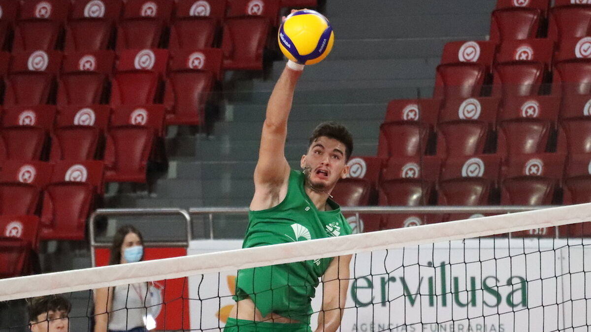 David López entra en el equipo ideal de la Superliga. 