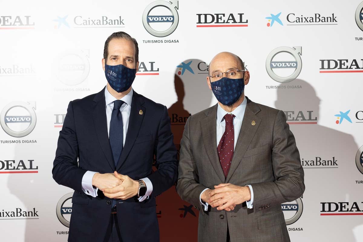 Homenajeados, autoridades e invitados en la gala de entrega de los Premios Ideales 2021.