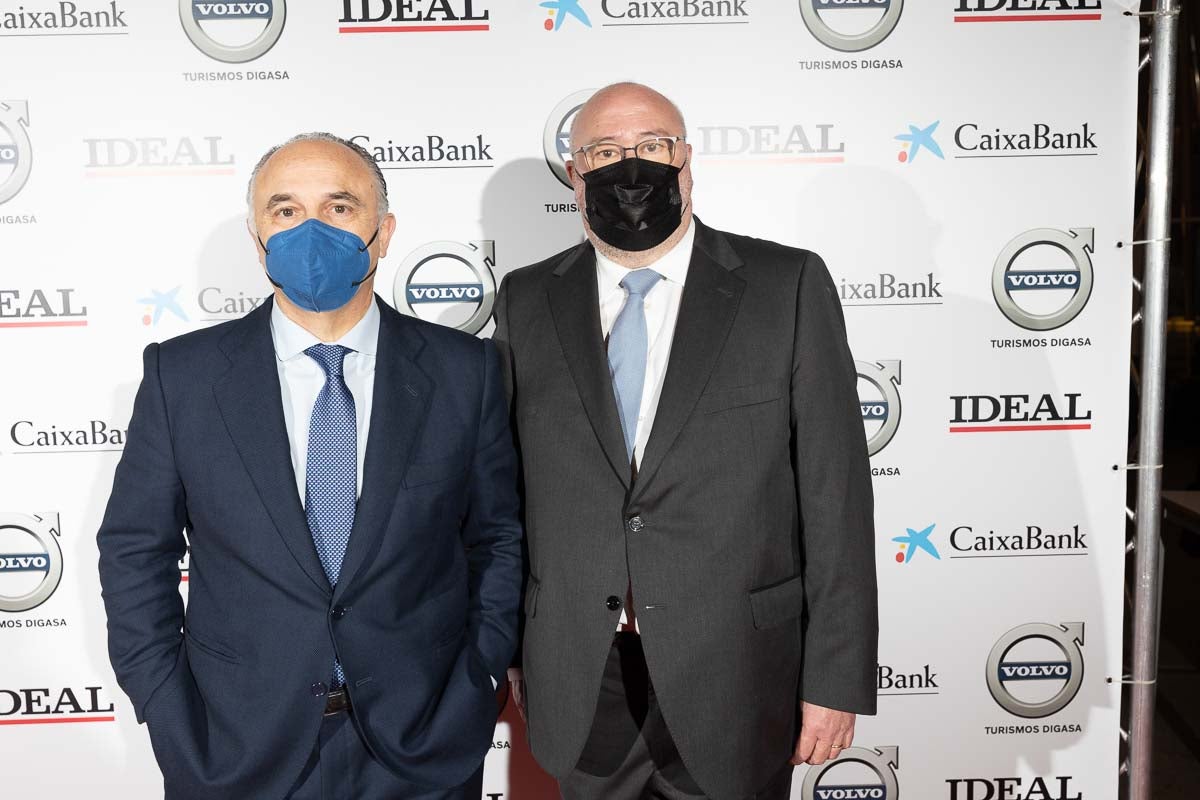 Homenajeados, autoridades e invitados en la gala de entrega de los Premios Ideales 2021.