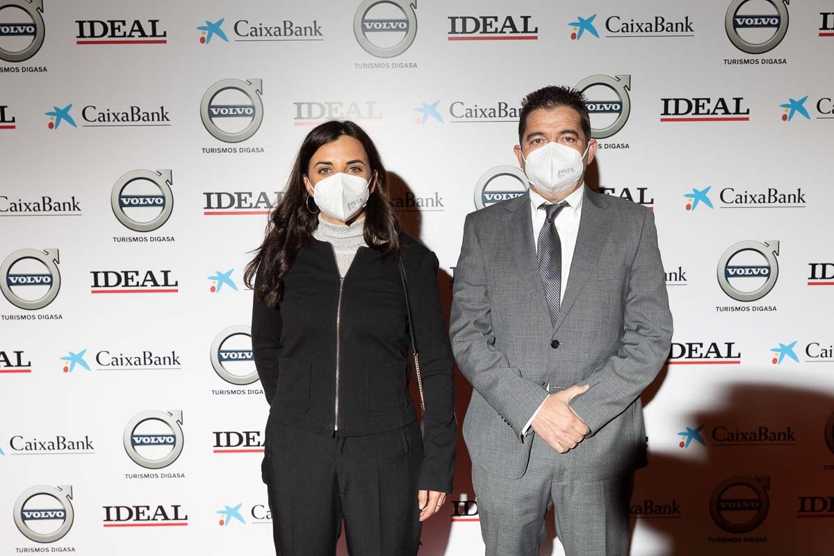 Homenajeados, autoridades e invitados en la gala de entrega de los Premios Ideales 2021.