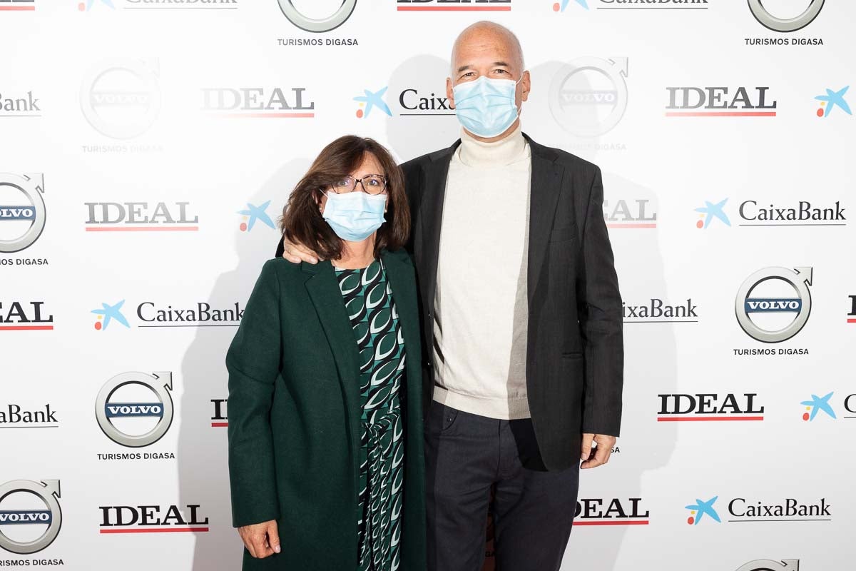 Homenajeados, autoridades e invitados en la gala de entrega de los Premios Ideales 2021.