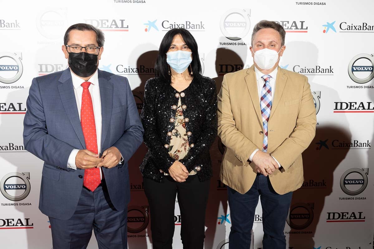 Homenajeados, autoridades e invitados en la gala de entrega de los Premios Ideales 2021.