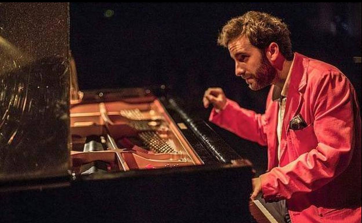El pianista, Chico Pérez, en una de las actuaciones de 'Palacio de Invierno' en 2019. 