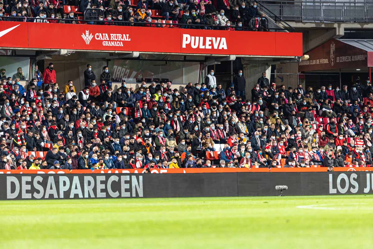Fotos: Encuéntrate en la grada del Granada-Atlético de Madrid