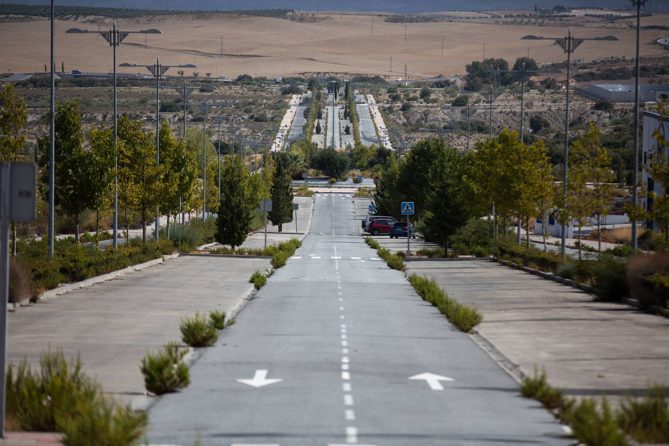 Imagen del polígono empresarial de Marchalhendín donde a día de hoy apenas el 3% del suelo está ocupado por empresas. 