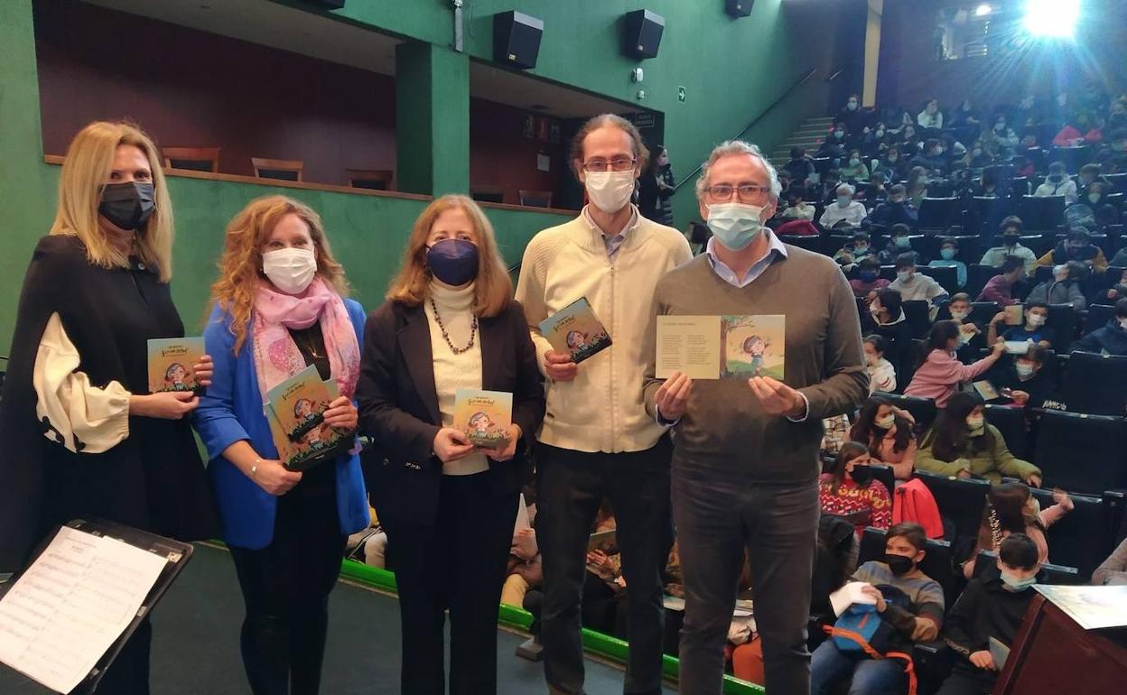 Poli Servián, Ruth Martos, Remedios Sánchez, José Cabrera y Mariano Boza.