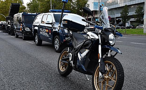 La policía se pasa a las motos eléctricas