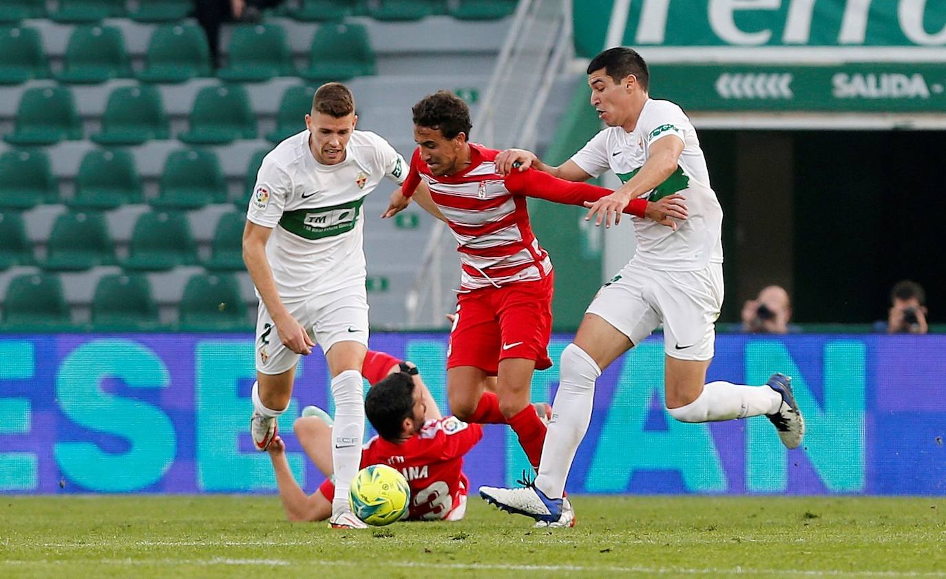 Las imágenes del partido entyre Elche y Granada