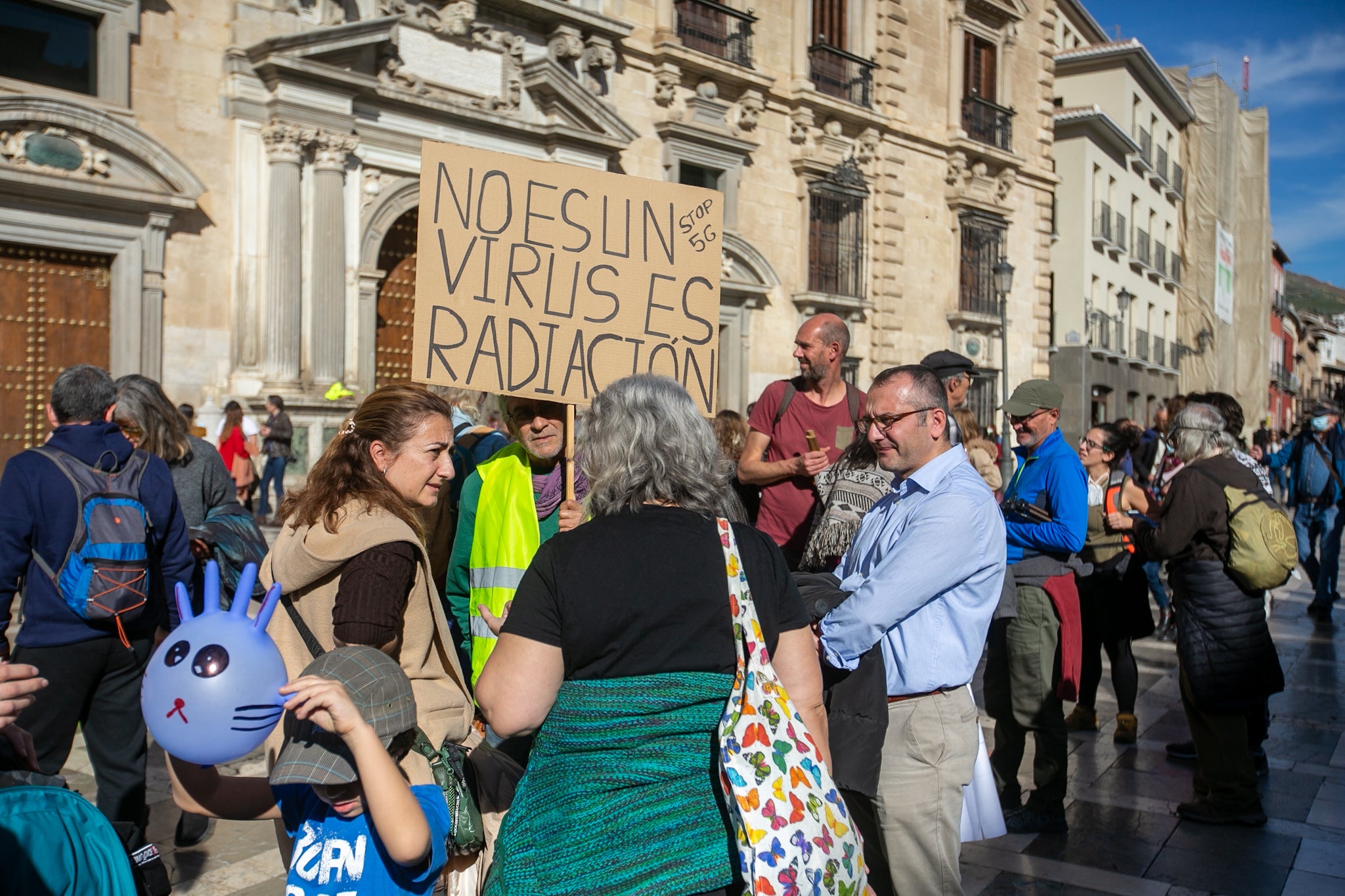 300 personas han protestado por la implantación del pasaporte covid