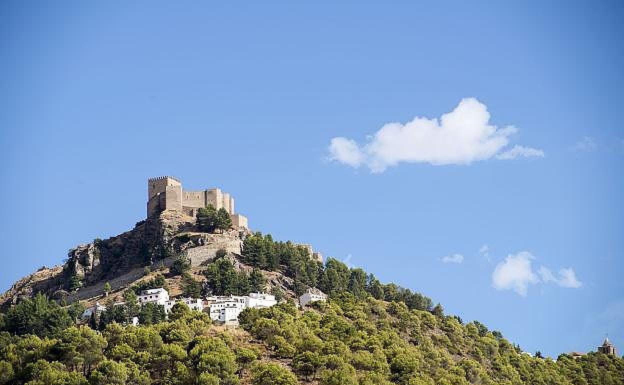 Vista del Castillo de Segura de la Sierra. 