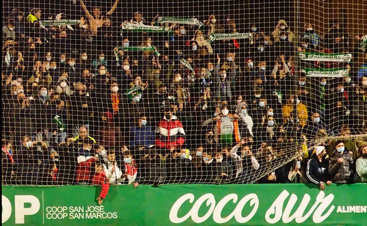 La afición del conjunto verde está respondiendo con ilusión de cara al partido del jueves ante el Athletic de Bilbao. 