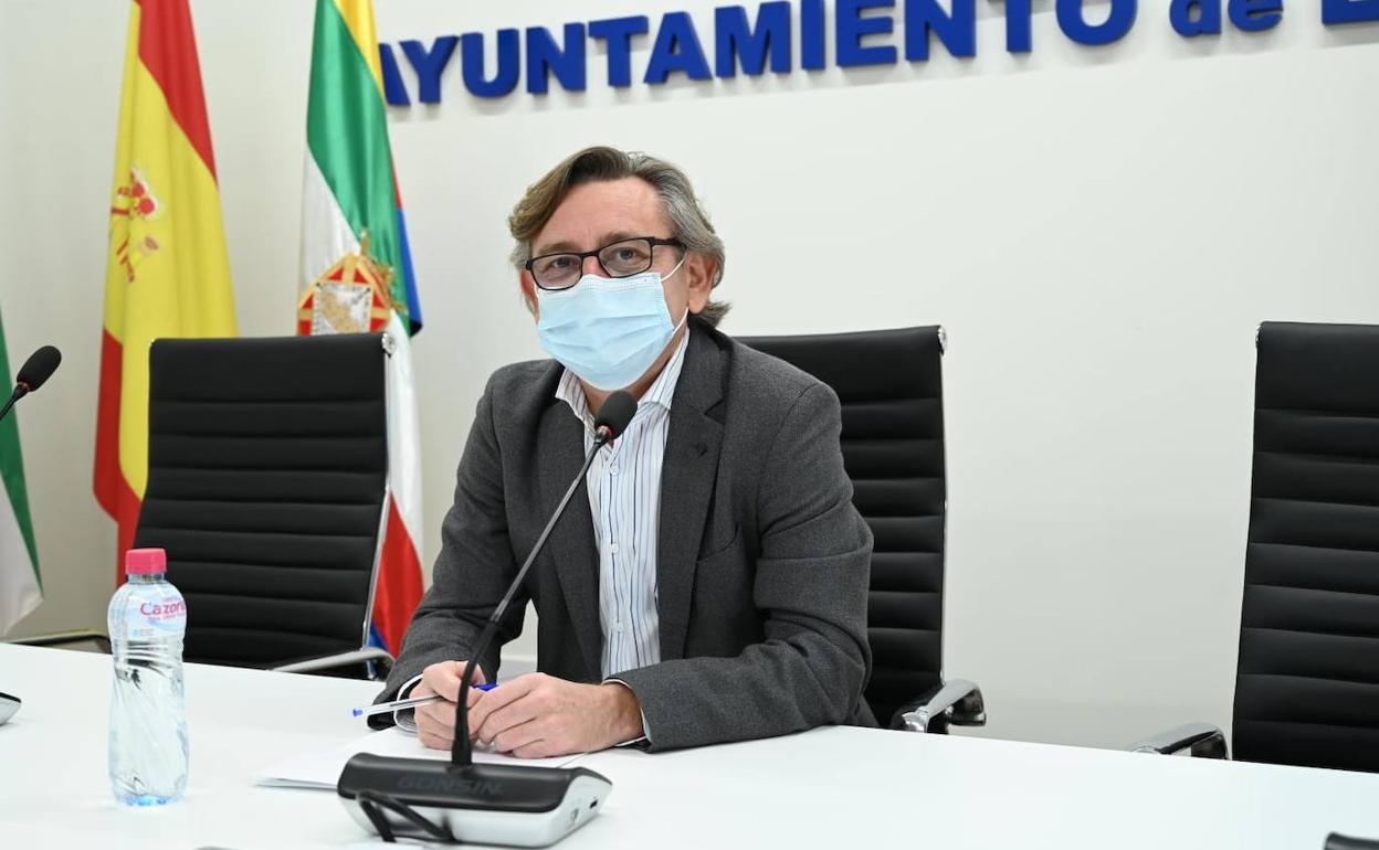 El concejal de Relaciones Laborales, Enrique Mendoza. 