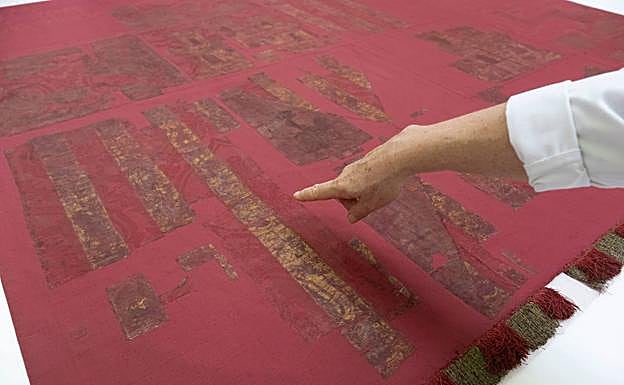 Detalle de los estandartes tras la restauración. 