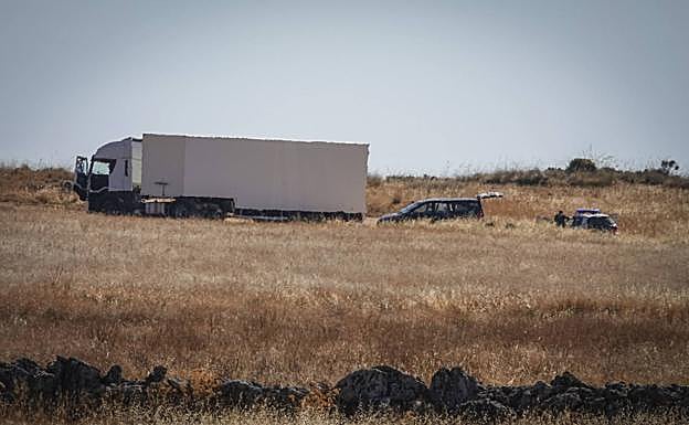 Los narcos franceses detenidos intentaron quemar un helicóptero junto a un camión en Albuñuelas