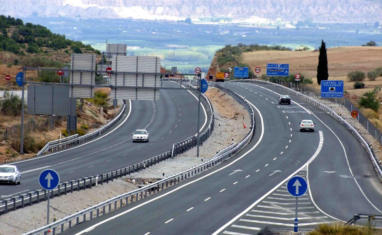 Reciben el alta los tres heridos en el accidente en la A-92 en Purullena en el que murió un hombre