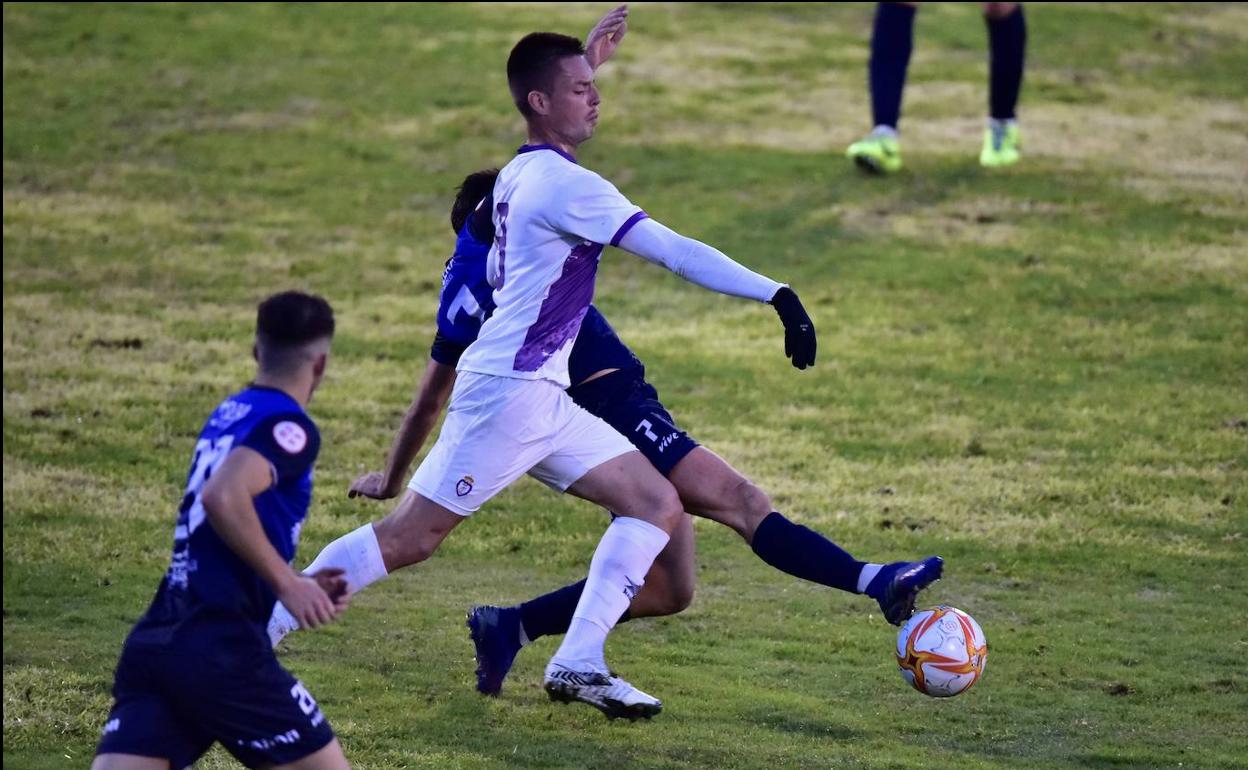El Real Jaén podría firmar hasta a dos delanteros. 