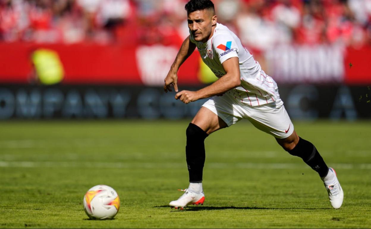 Óscar Rodríguez, con la camiseta del Sevilla. 