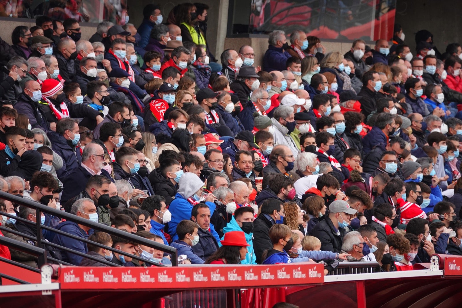 ¿Has estado en el partido entre Granada y Osasuna? Aquí puedes verte en tu localidad