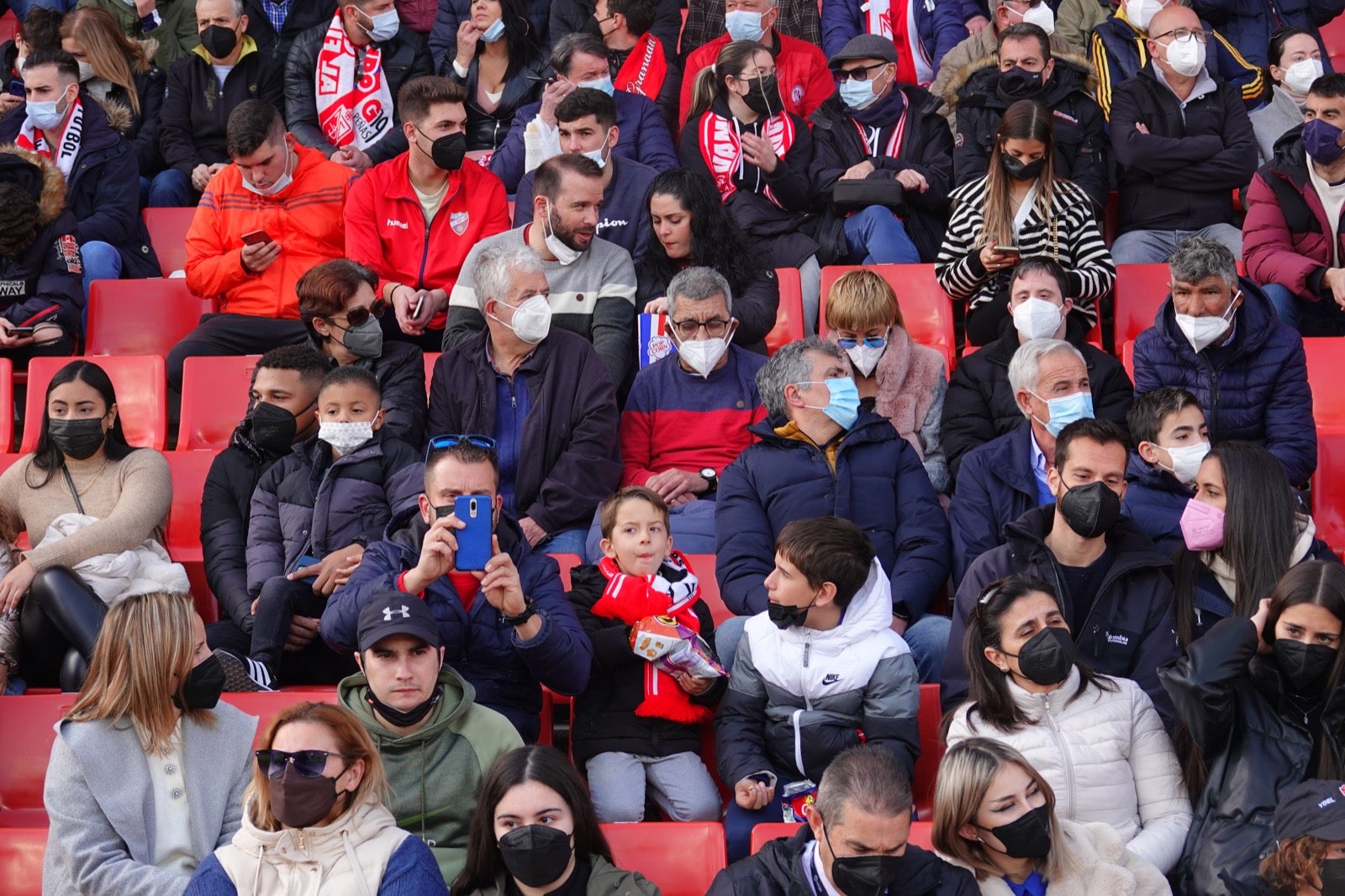 ¿Has estado en el partido entre Granada y Osasuna? Aquí puedes verte en tu localidad
