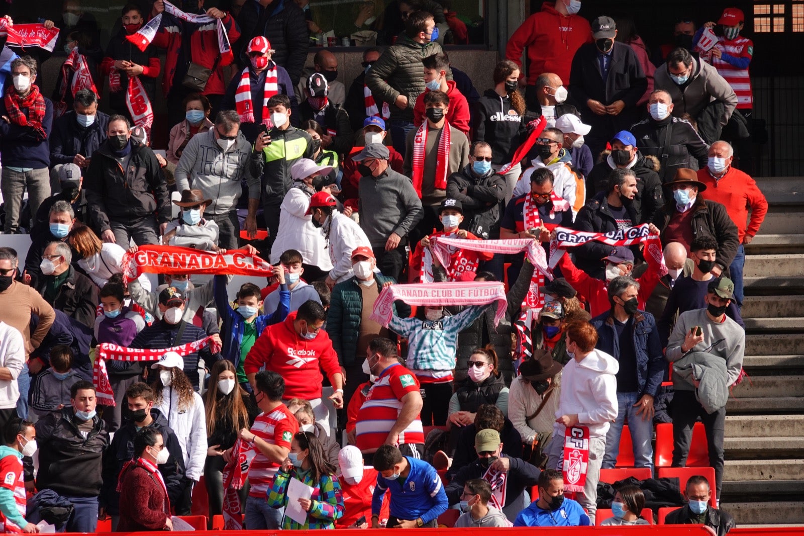 ¿Has estado en el partido entre Granada y Osasuna? Aquí puedes verte en tu localidad