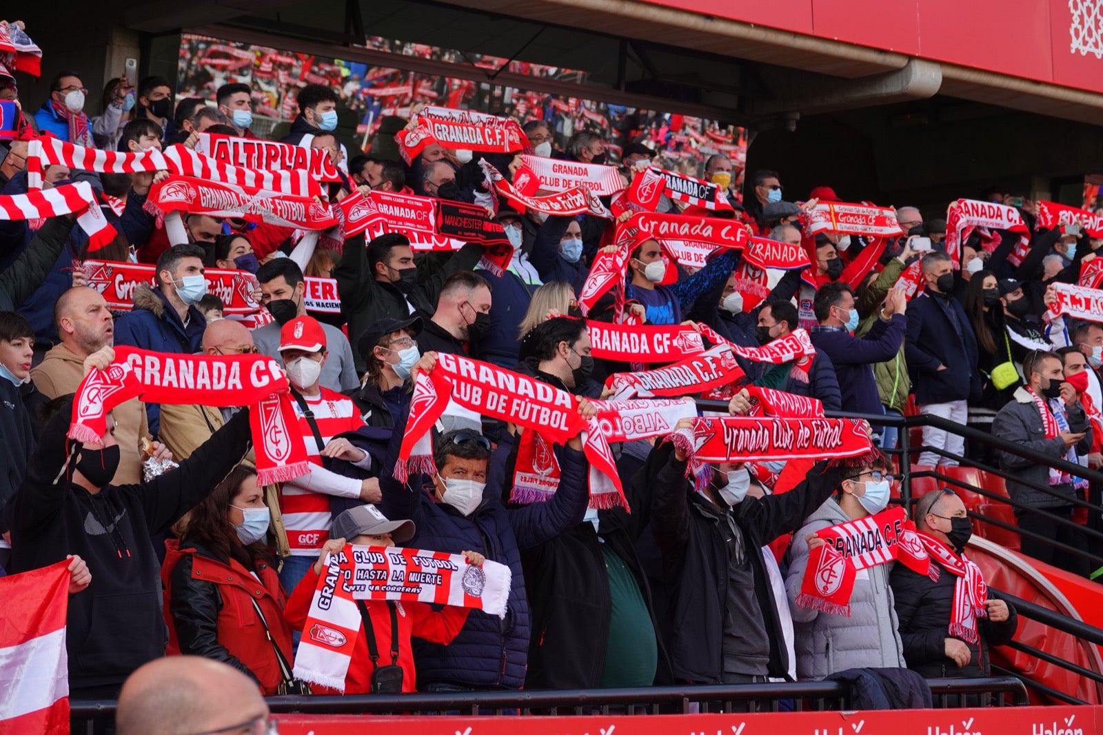 ¿Has estado en el partido entre Granada y Osasuna? Aquí puedes verte en tu localidad