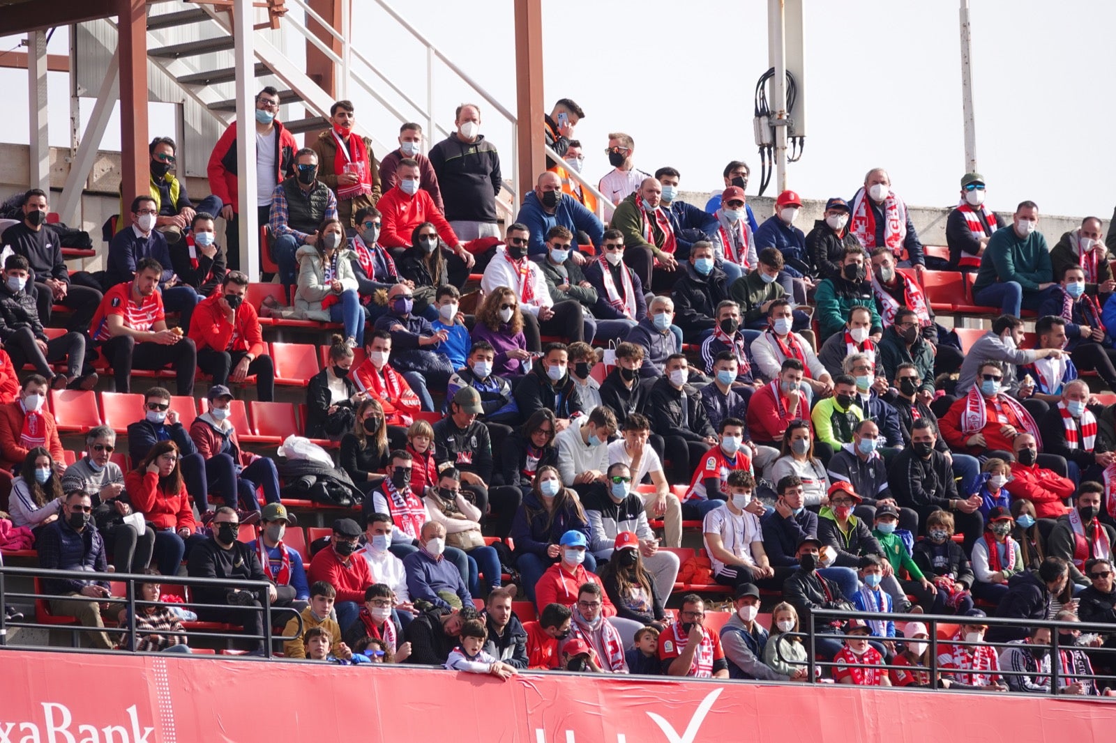 ¿Has estado en el partido entre Granada y Osasuna? Aquí puedes verte en tu localidad