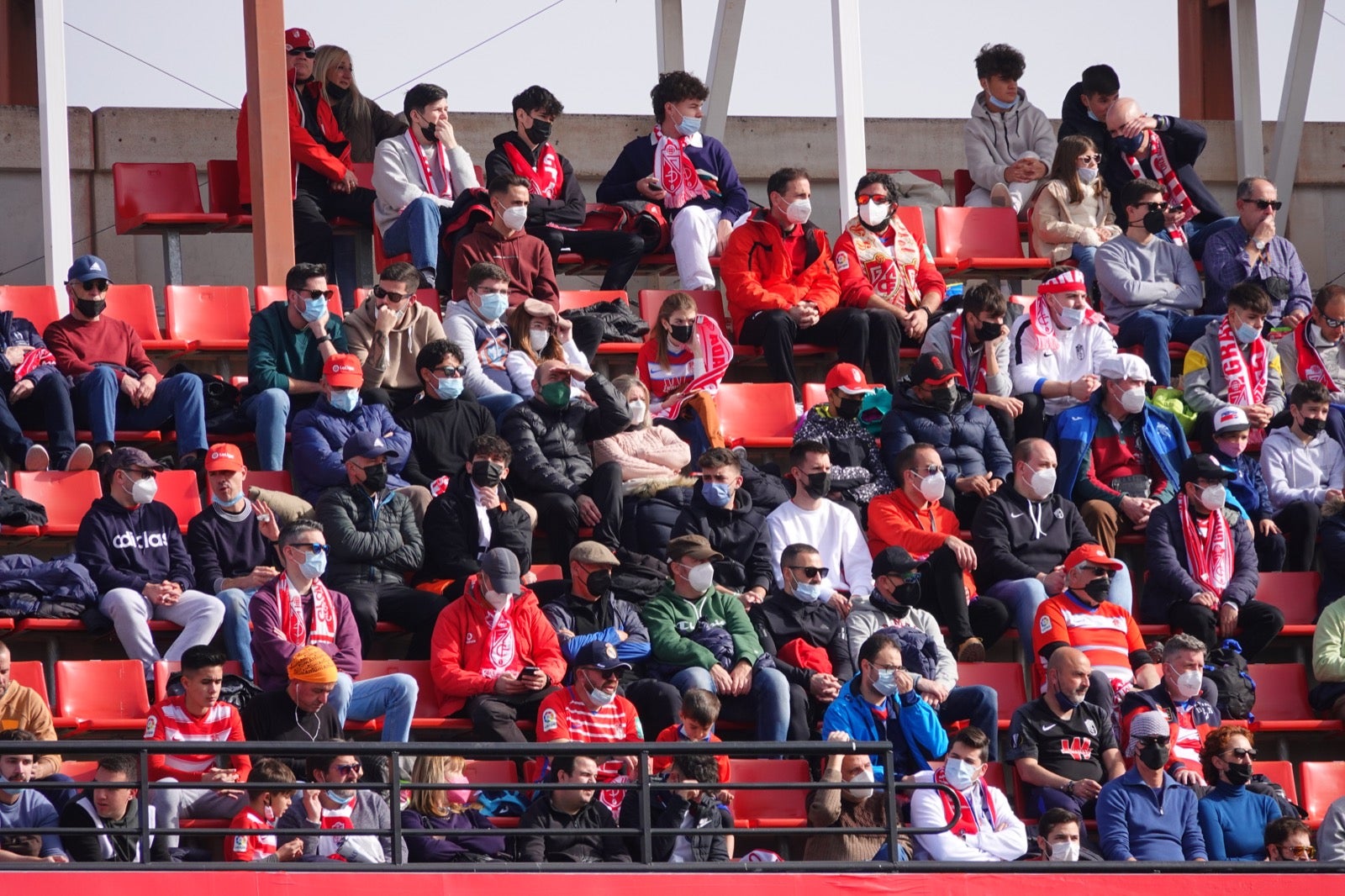 ¿Has estado en el partido entre Granada y Osasuna? Aquí puedes verte en tu localidad