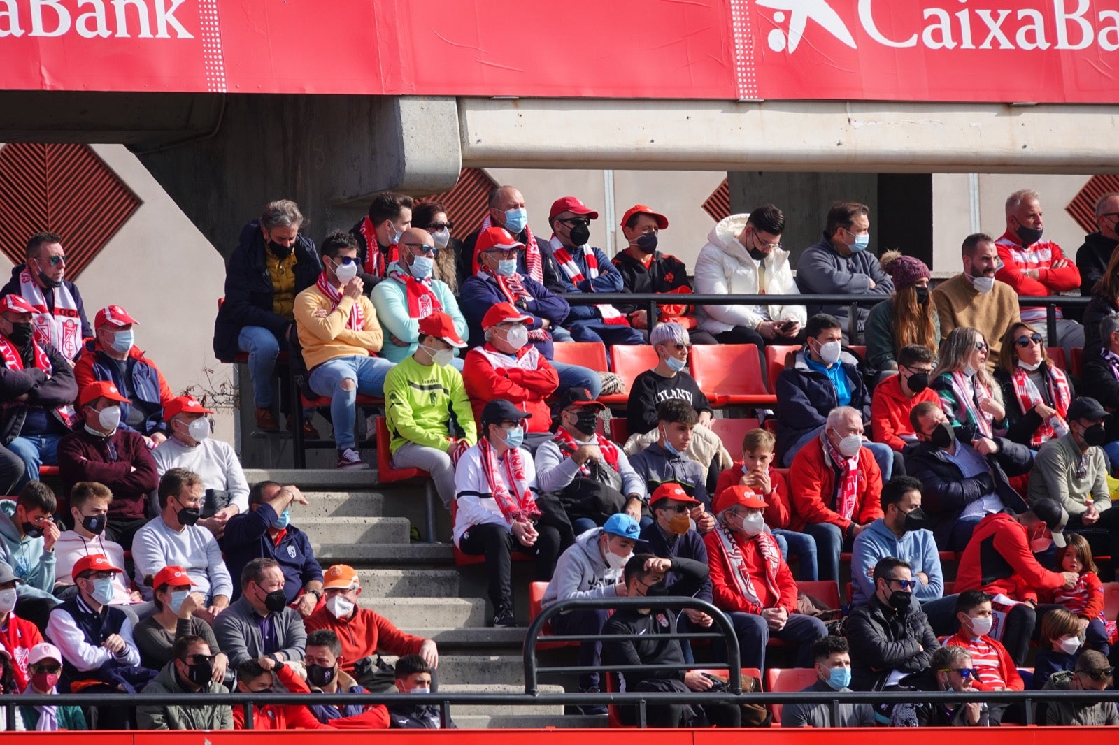 ¿Has estado en el partido entre Granada y Osasuna? Aquí puedes verte en tu localidad