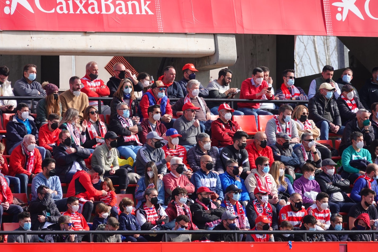 ¿Has estado en el partido entre Granada y Osasuna? Aquí puedes verte en tu localidad