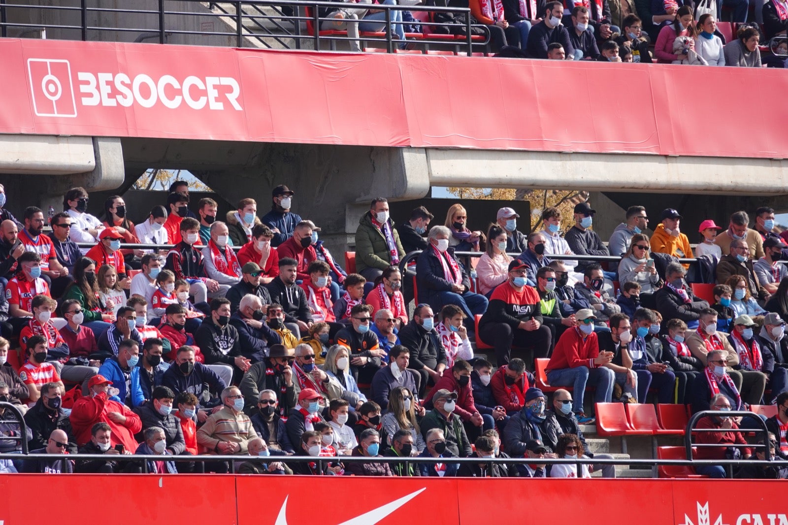 ¿Has estado en el partido entre Granada y Osasuna? Aquí puedes verte en tu localidad