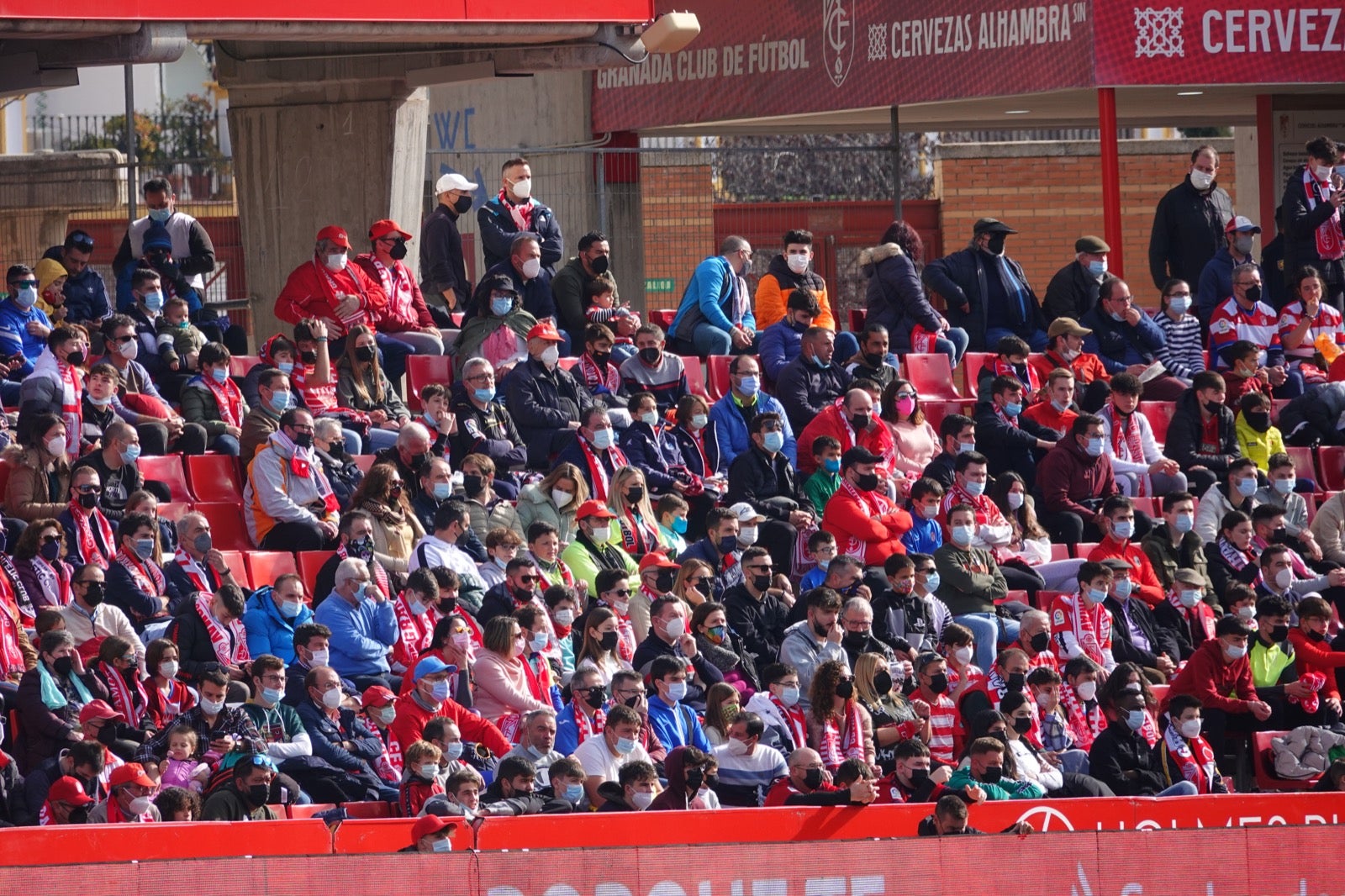 ¿Has estado en el partido entre Granada y Osasuna? Aquí puedes verte en tu localidad
