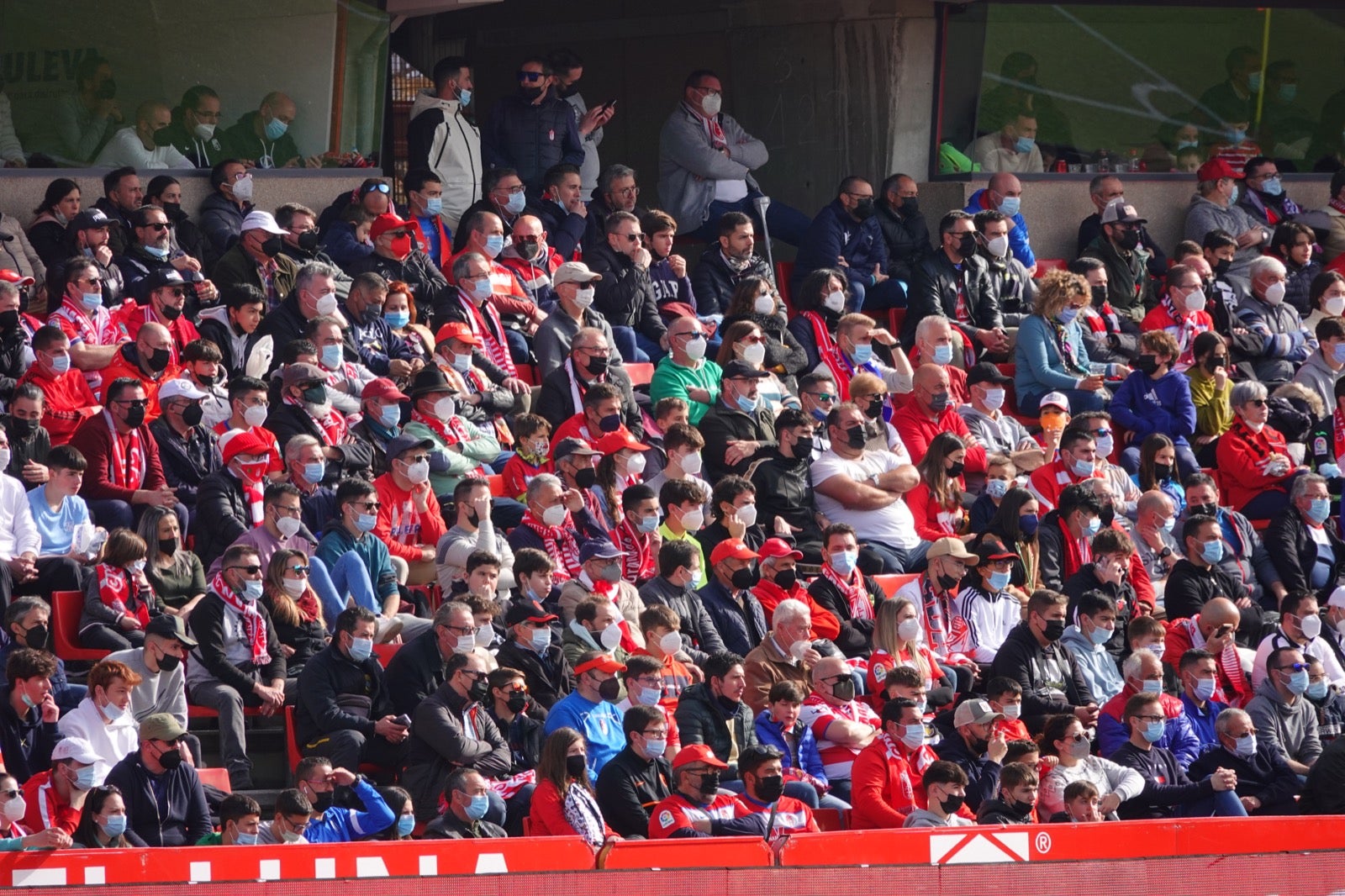 ¿Has estado en el partido entre Granada y Osasuna? Aquí puedes verte en tu localidad