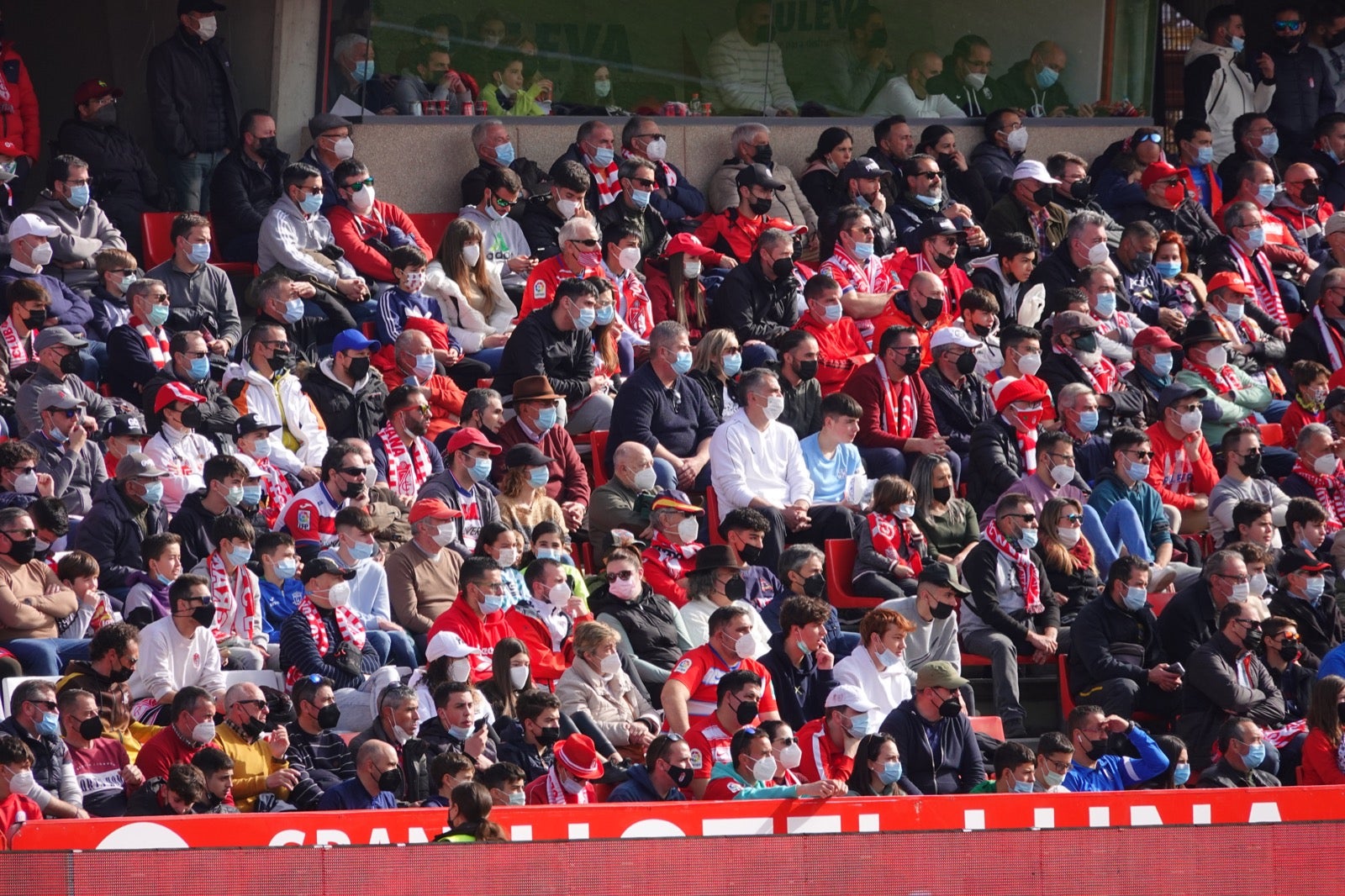 ¿Has estado en el partido entre Granada y Osasuna? Aquí puedes verte en tu localidad
