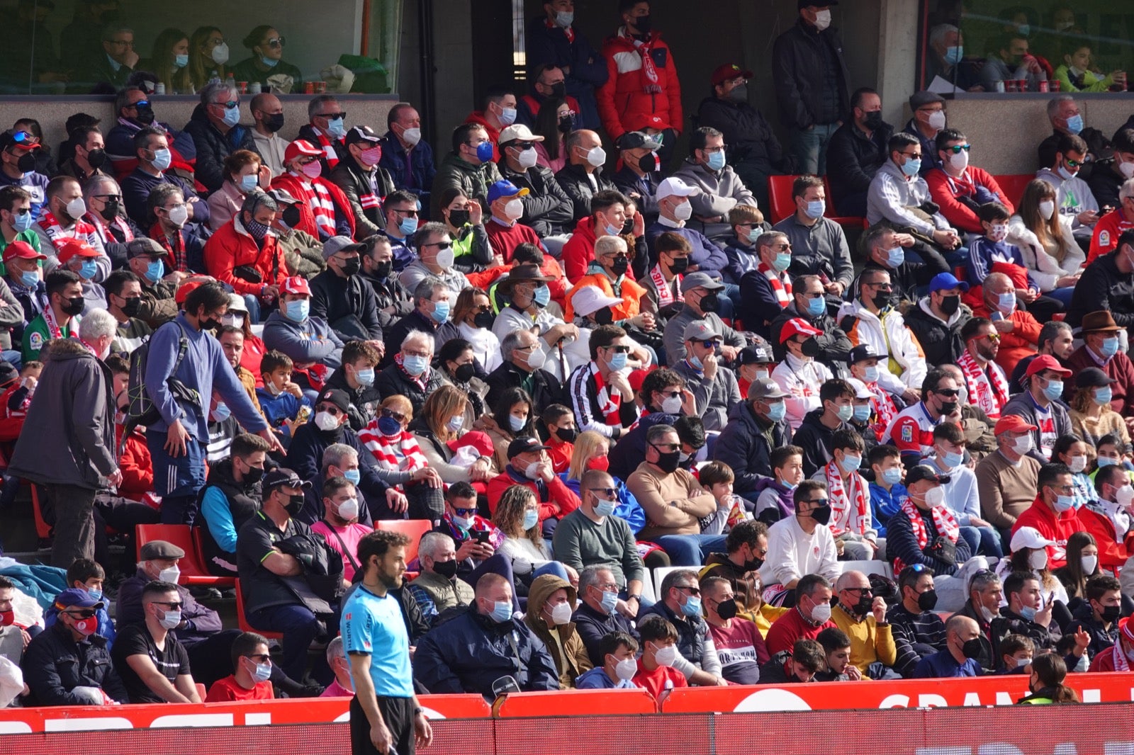 ¿Has estado en el partido entre Granada y Osasuna? Aquí puedes verte en tu localidad