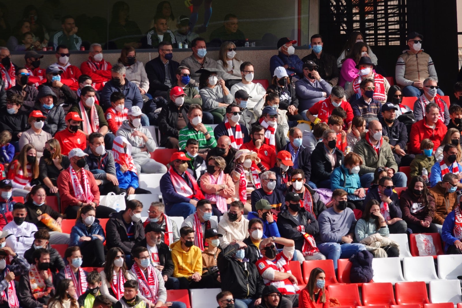 ¿Has estado en el partido entre Granada y Osasuna? Aquí puedes verte en tu localidad