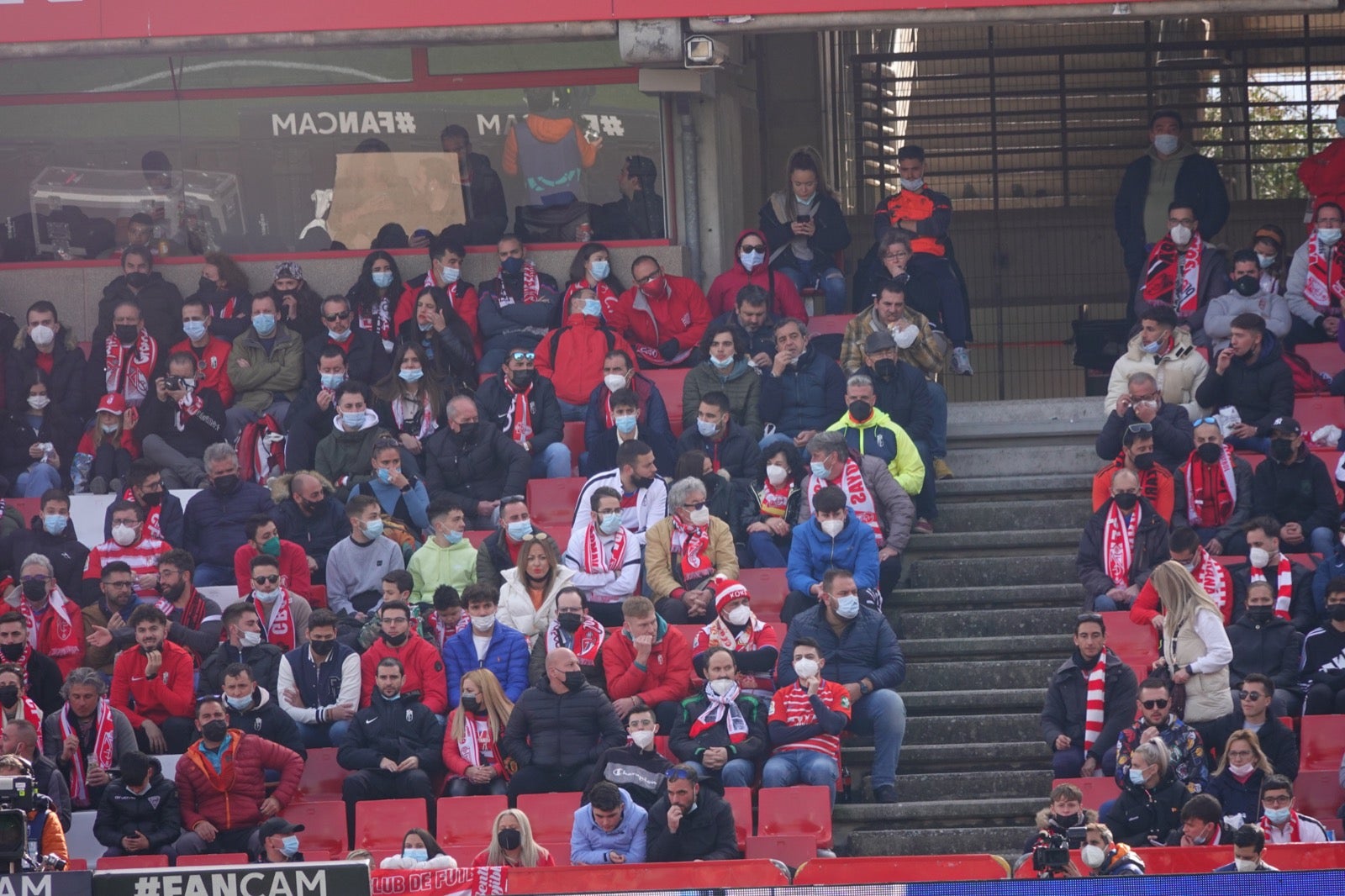 ¿Has estado en el partido entre Granada y Osasuna? Aquí puedes verte en tu localidad