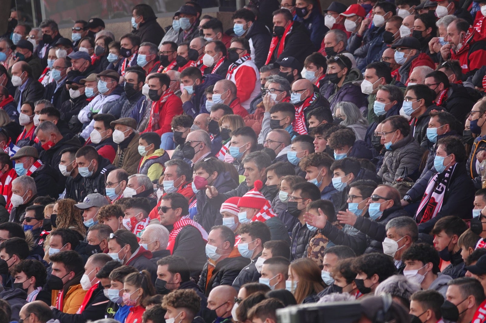 ¿Has estado en el partido entre Granada y Osasuna? Aquí puedes verte en tu localidad
