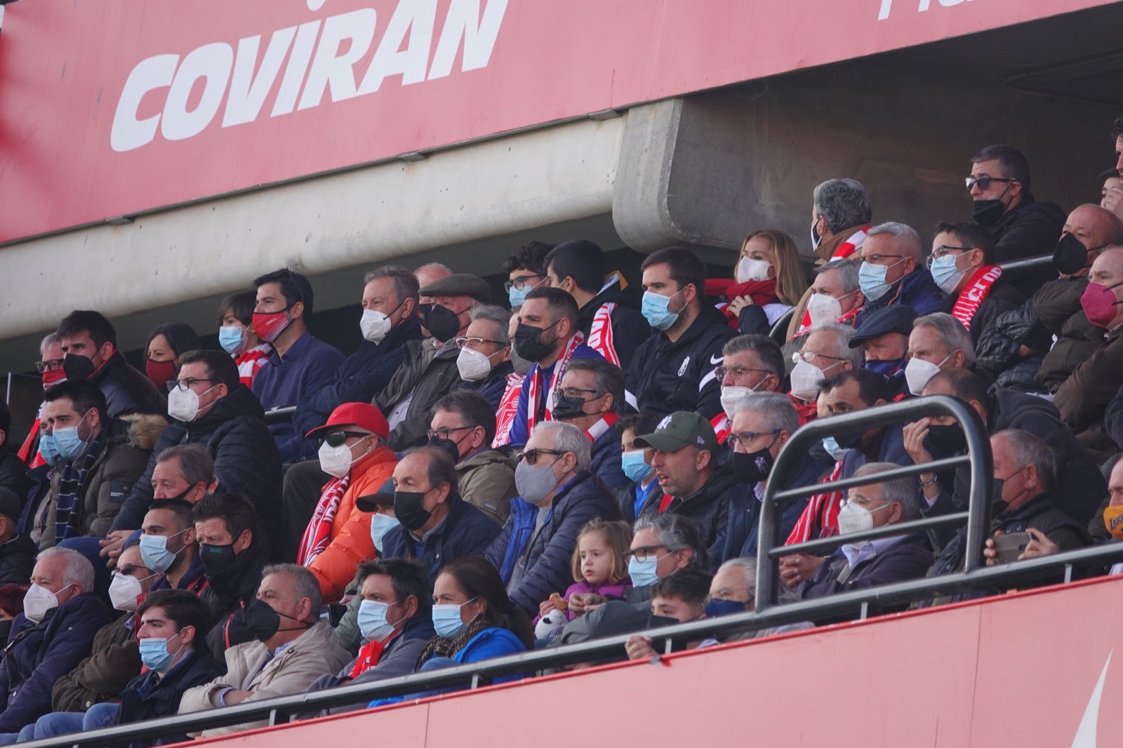 ¿Has estado en el partido entre Granada y Osasuna? Aquí puedes verte en tu localidad