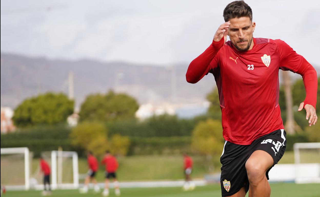 Daniel Carriço, junto a José Carlos Lazo y Dyego Sousa, está en la fase final de su recuperación.