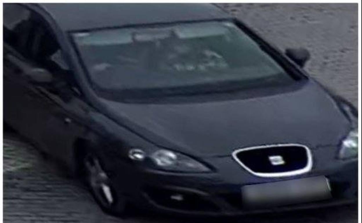 Cámaras de tráfico captaron el vehículo empleado por los presuntos ladrones. 