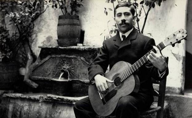 El compositor Ángel Barrios, director artístico desde 1928 a1939.