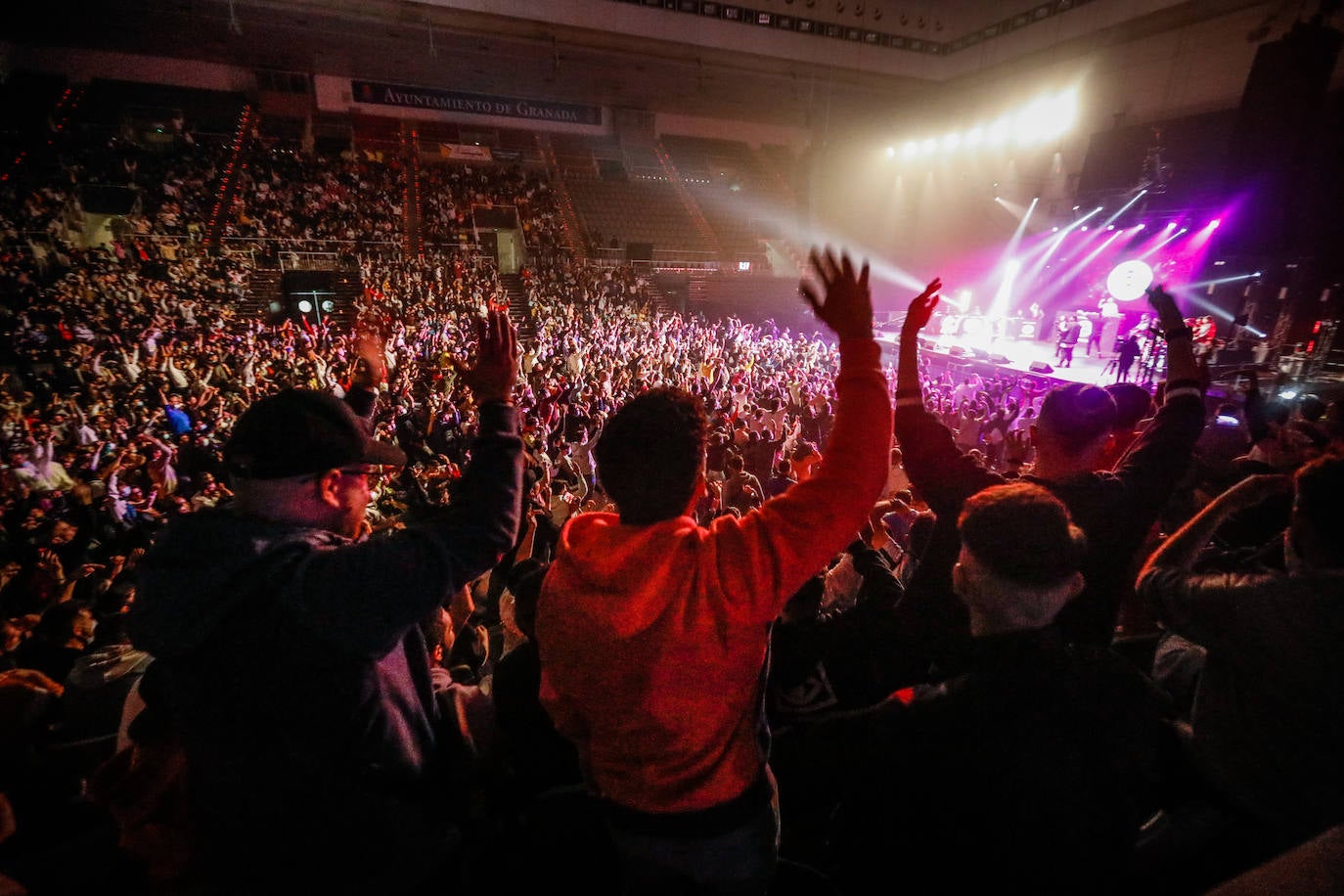 Lleno en el Palacio con la FMS.