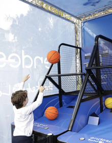 Imagen secundaria 2 - Imágenes de la Fan Zone que montó la ACB en Málaga en la Copa de 2020 con actividades que serán similares en Granada.