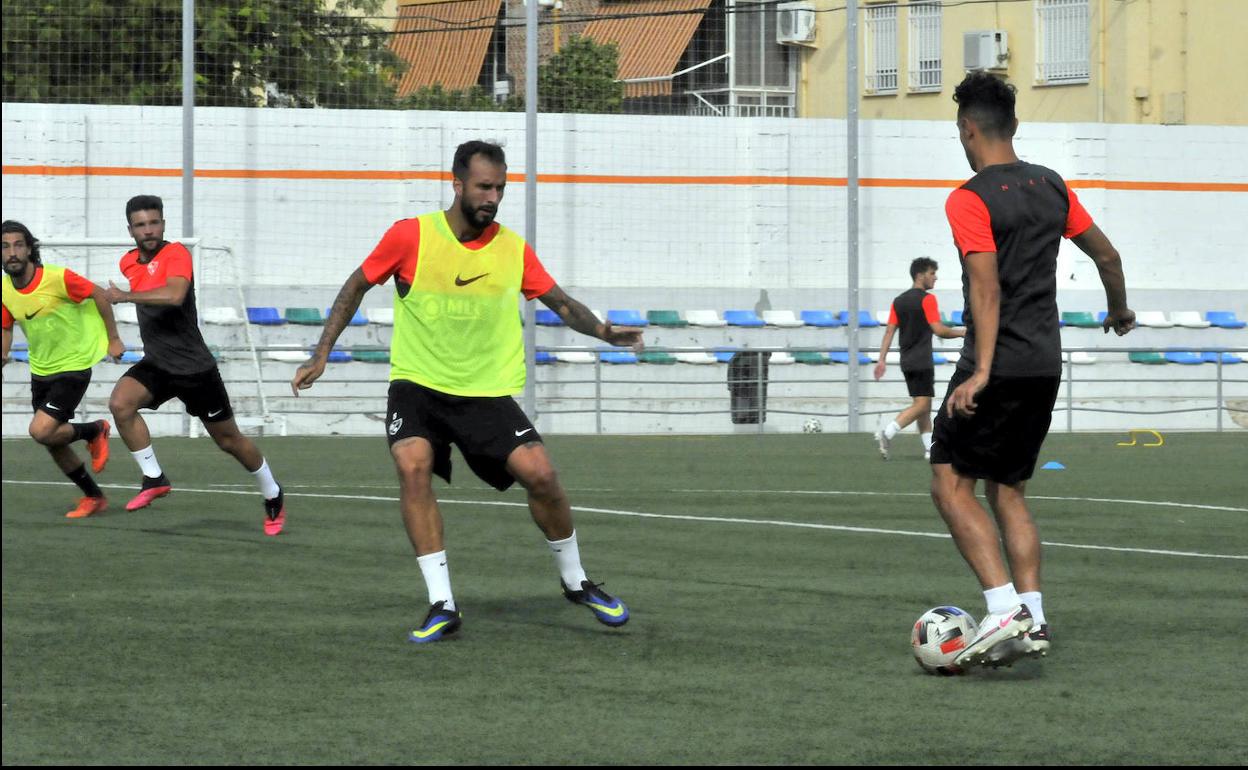 Un entrenamiento del Linares Deportivo.