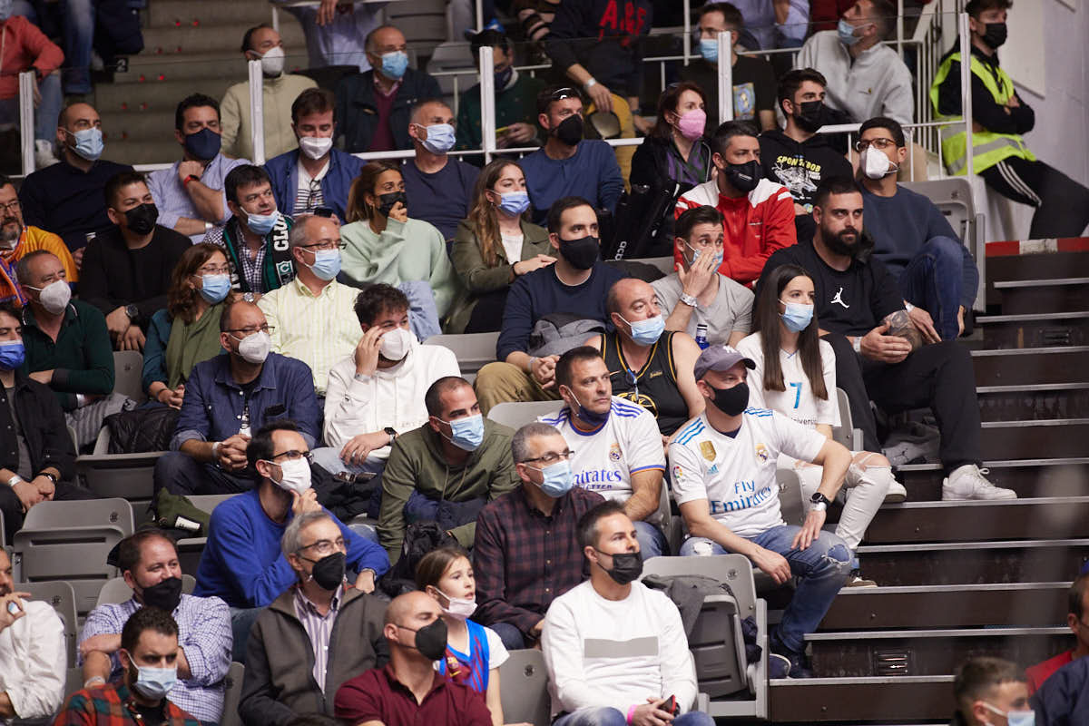 Las imágenes de las gradas del Palacio de los Deportes de Granada en el último encuentro de cuartos de final
